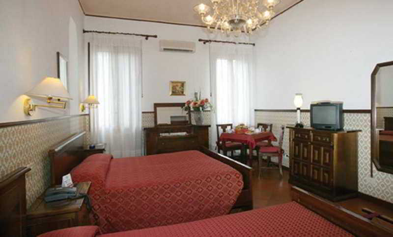 Hotel Orsaria Венеция Екстериор снимка